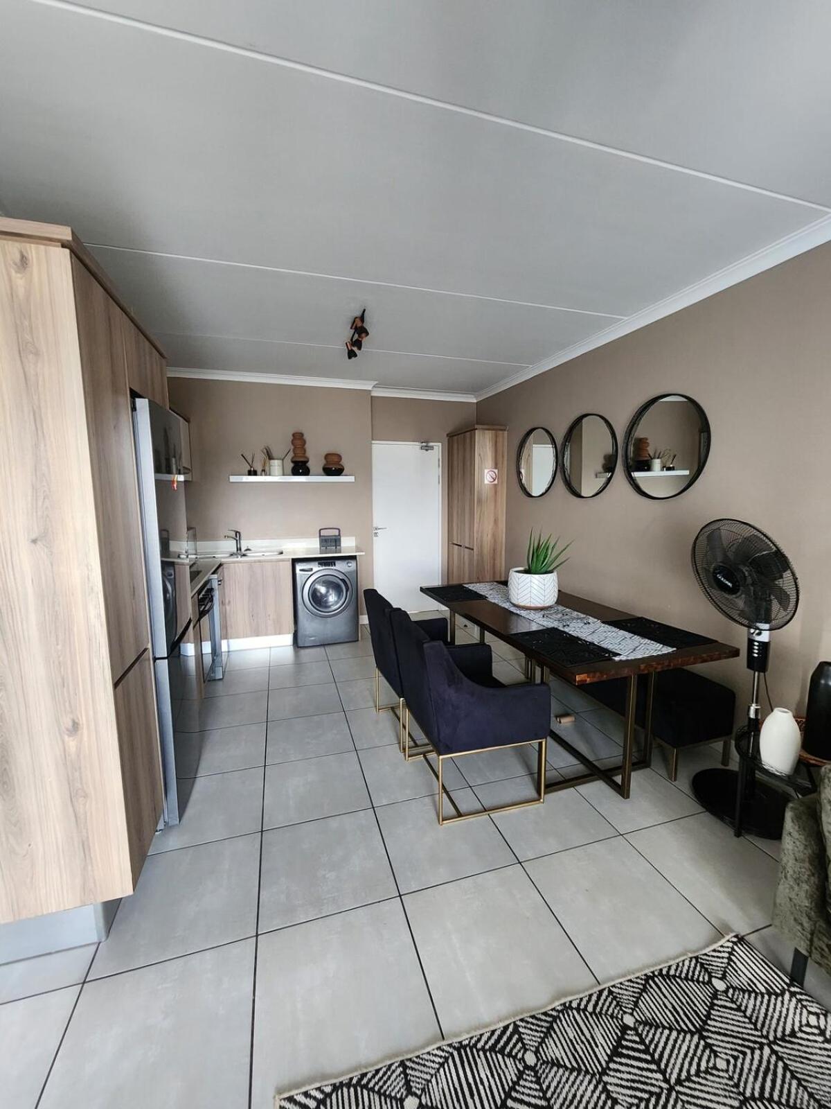 2bed Serene Lagoon Escape Pretoria